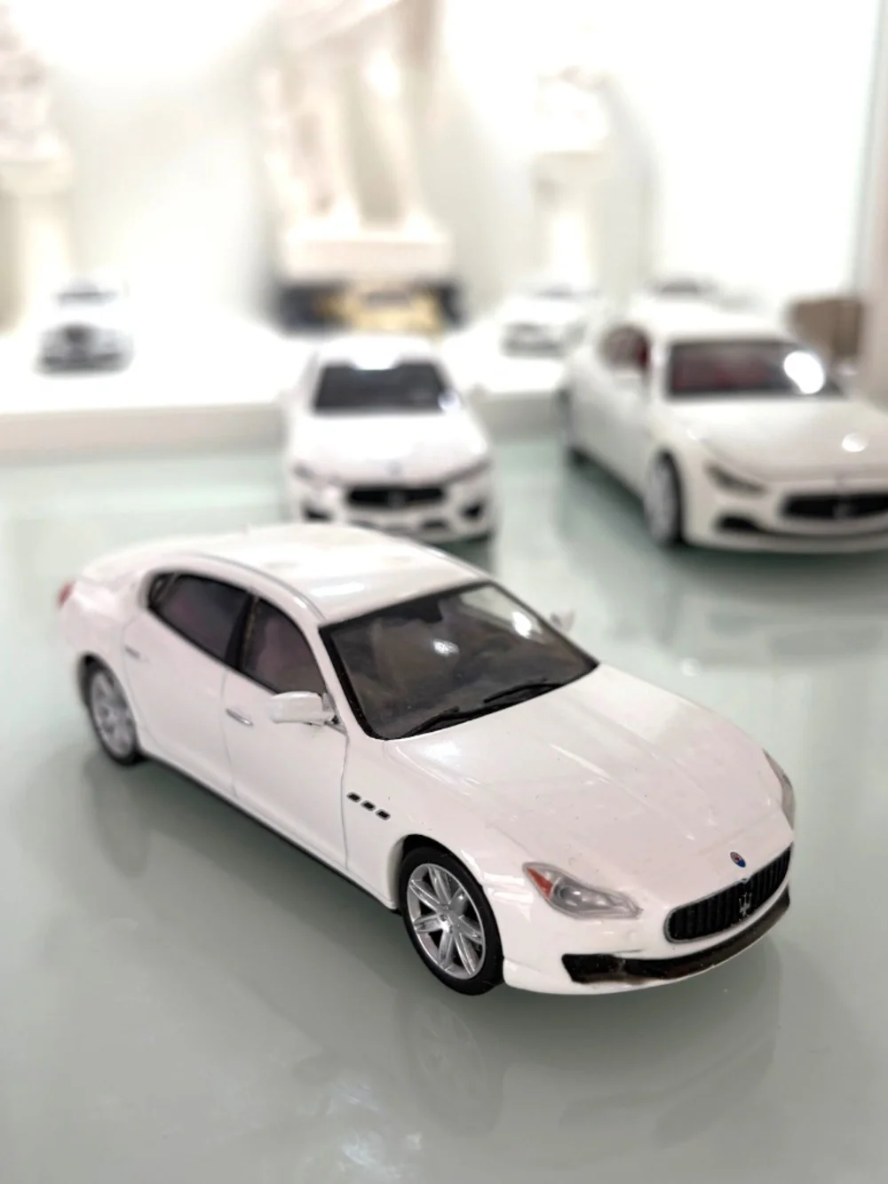 MASERATI Diecast Collection 1/32, 1/43: Levante, Quattroporte, Ghibli (NEW) $150